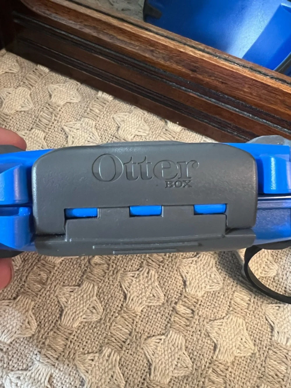 OTTERBOX Classic Pursuit 20 Dry Box for‎ Camping Water Sports Blue Black GUC